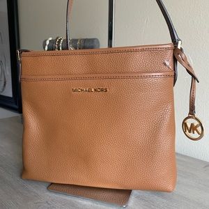 Michael Kors Bedford crossbody
